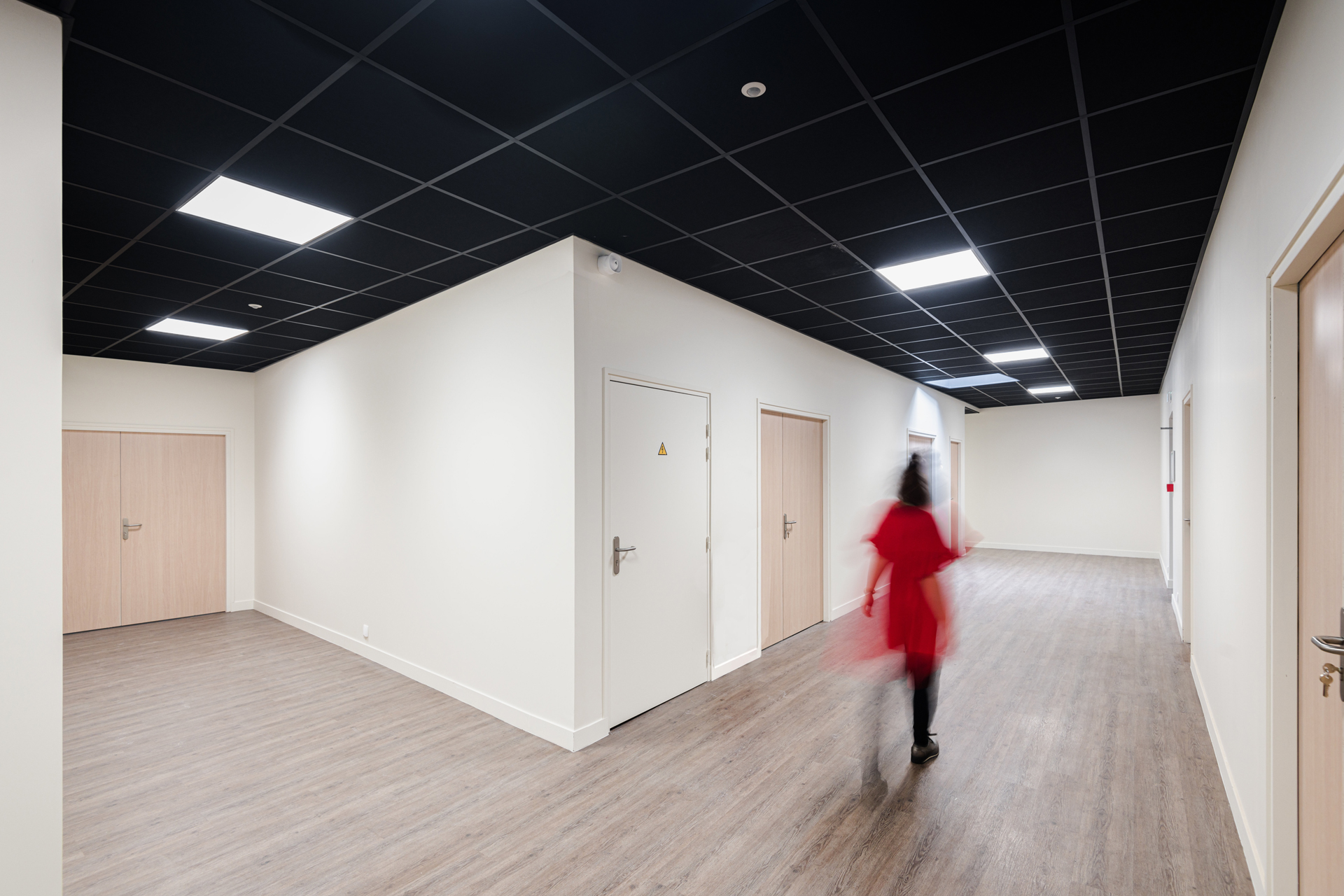 Conception et aménagement d’espaces professionnels clé en main - À propos